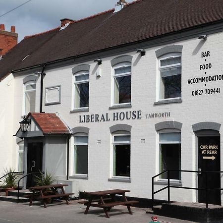 Hotel Liberal House Tamworth Extérieur photo